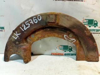 Щиток ступицы Mercedes LK 814 1991