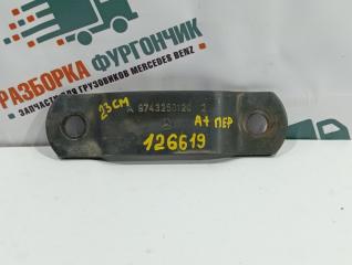 Серьга рессоры передняя Mercedes Atego