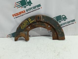 Пыльник ступицы Mercedes LK 814 1993