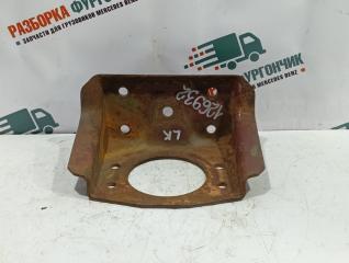 Кронштейн подушки двигателя передний Mercedes 814D 1999