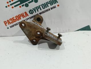 Кронштейн кулисы КПП Мерседес Атего