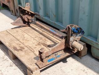 Торсион кабины передний Mercedes LK 814 1991 Б/У Торсион кабины передний Mercedes LK 814 1991