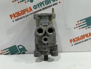 Главный тормозной кран Mercedes LK 814 1991