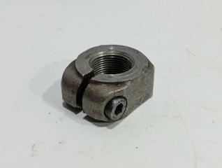 Гайка ступицы передняя Mercedes LK 814 1999