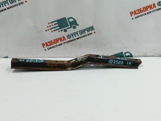 Кронштейн подножки передний левый Mercedes LK 814 1991