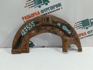 Пыльник ступицы Mercedes LK814 1992
