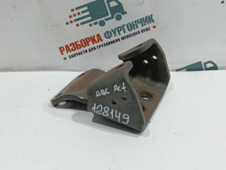 Кронштейн двигателя передний Mercedes Actros 1998