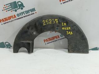 Пыльник ступицы задний Mercedes LK 1120 1990