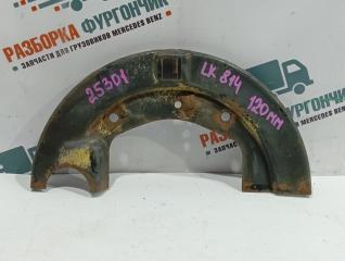 Пыльник ступицы Mercedes LK 814 1996