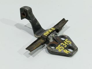 Петля капота передняя правая Mercedes LK 814 - LK914 1993