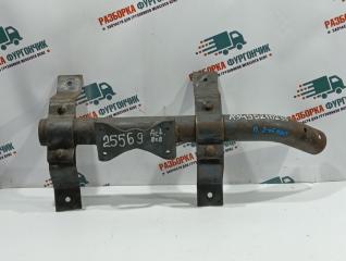 Кронштейн крыла передний Mercedes Actros MP1 4148 AK 8X8 2000