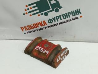 Проставка стремянок задняя Mercedes LK 1317 L 1990