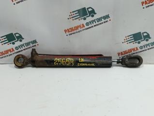 Цилиндр подъема кабины Mercedes LK 1317 L 1990