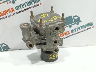 Кран управления тормозами прицепа Mercedes LK 1317 L 1990