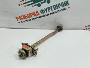 Ограничитель двери передний Mercedes 814D