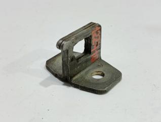 Ответная часть замка двери Mercedes 609D T2 Rex 1995 Б/У Ответная часть замка двери Mercedes 609D T2 Rex 1995