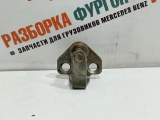 Ответная часть замка двери передний Mercedes Atego Б/У Ответная часть замка двери передний Mercedes Atego