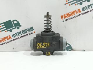 Тормозной цилиндр Mercedes 814D 1994