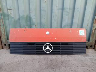 Капот с решеткой передний Mercedes 817 1995