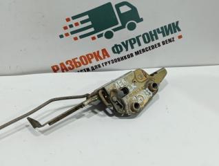 Замок двери внутренний передний левый Mercedes 817 1995