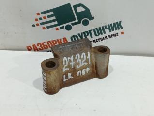 Кронштейн стабилизатора передний Mercedes-Benz 814D 1993