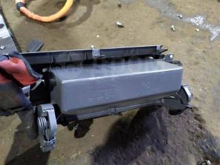 Бардачок пассажирский Prius ZVW30