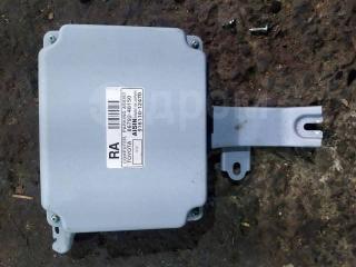 Блок управления парковкой Toyota Harrier 2007