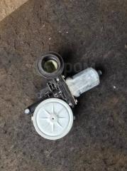 Мотор стеклоподъемника передний правый Toyota Harrier 2007