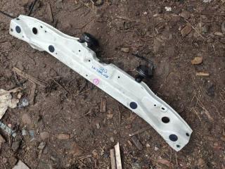 Планка телевизора верх Toyota Camry контрактная Планка телевизора верх Toyota Camry