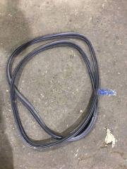 Уплотнительная резинка багажника Toyota Harrier 2007