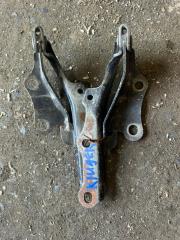 Запчасть петля капота Toyota Kluger