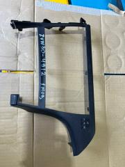 Консоль магнитофона Toyota Prius 2011