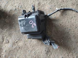 Блок предохранителей под капот Toyota Harrier