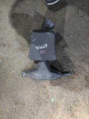 Воздухозаборник Toyota Camry 2006