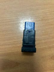 Кнопка антипробуксовочной системы Camry 2019 AXVH70