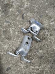 Петля двери передняя правая Toyota Camry 2006