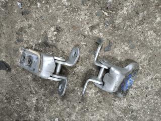 Петля двери передняя правая Toyota Camry 2006