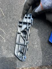 Крепление бампера переднее правое HONDA CR-V 2006