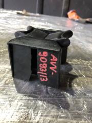 Фото запчасти подстаканник Toyota Camry 2012 контрактная запчасть Запчасть подстаканник Toyota Camry 2012