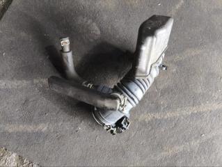 Запчасть патрубок воздушного фильтра Toyota Camry 2010