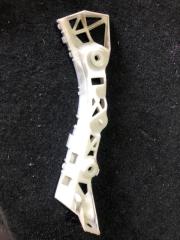 Запчасть крепление бампера заднее левое MAZDA AXELA 2007