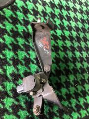 Датчик положения кузова передний SUZUKI ESCUDO 2009 контрактная Датчик положения кузова передний SUZUKI ESCUDO 2009