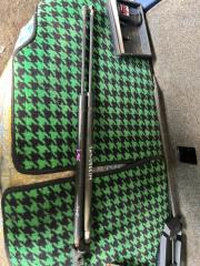 Запчасть амортизатор багажника NISSAN X-TRAIL 2010