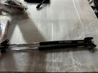 Фото запчасти амортизатор багажника Toyota HARRIER 2006 контрактная запчасть Запчасть амортизатор багажника Toyota HARRIER 2006