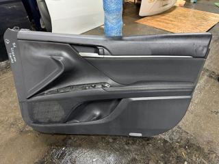 Обшивка двери передняя правая Toyota Camry 2021