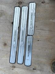 Накладка на порог салона MITSUBISHI outlander 2008 контрактная Накладка на порог салона MITSUBISHI outlander 2008