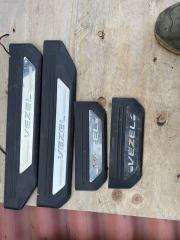 Порог пластиковый HONDA VEZEL 2014