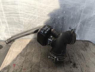 Патрубок воздушного фильтра Toyota Prius 2016