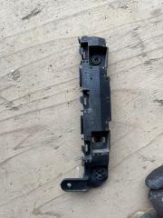 Крепление бампера переднее правое HONDA VEZEL 2014 контрактная Крепление бампера переднее правое HONDA VEZEL 2014