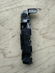 Крепление бампера переднее правое HONDA VEZEL 2014 контрактная Крепление бампера переднее правое HONDA VEZEL 2014